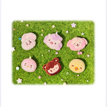 EXO - Official MD RANDOM DOLL BADGE