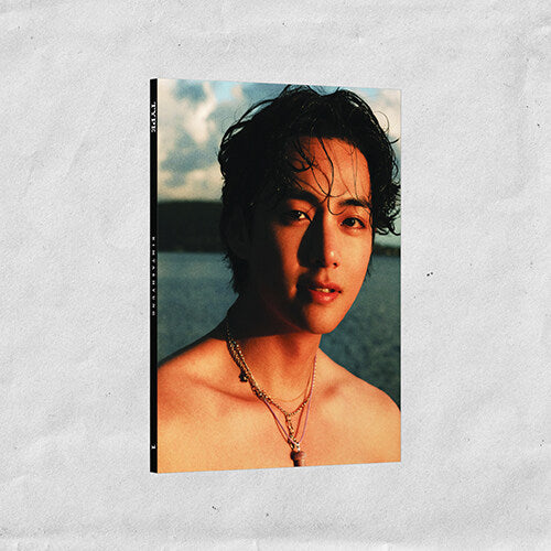 BTS V (뷔) -  TYPE 1 Photobook Magazine Ver. K-Pop Album