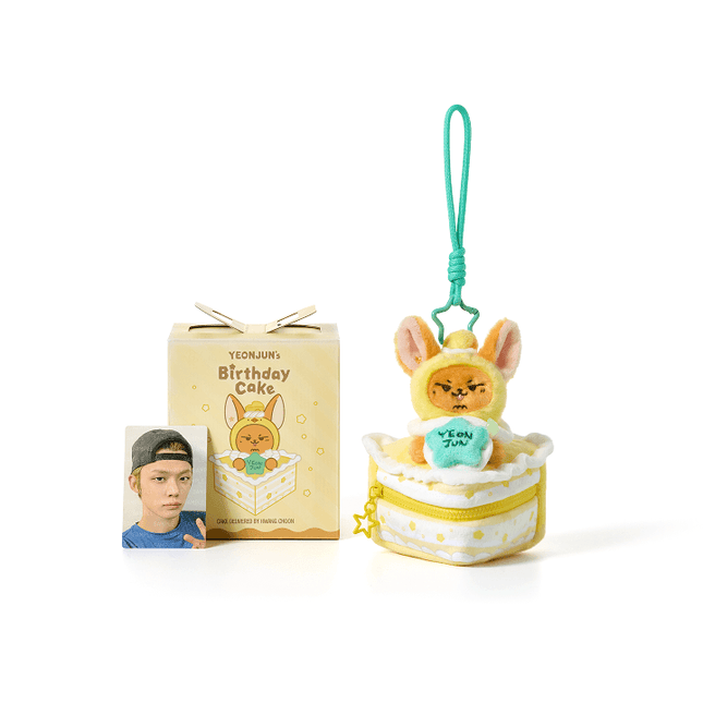 TXT YEONJUN - HBD HWANG CHOON Cake Pouch + Photocard Set. TOMORROW X TOGETHER