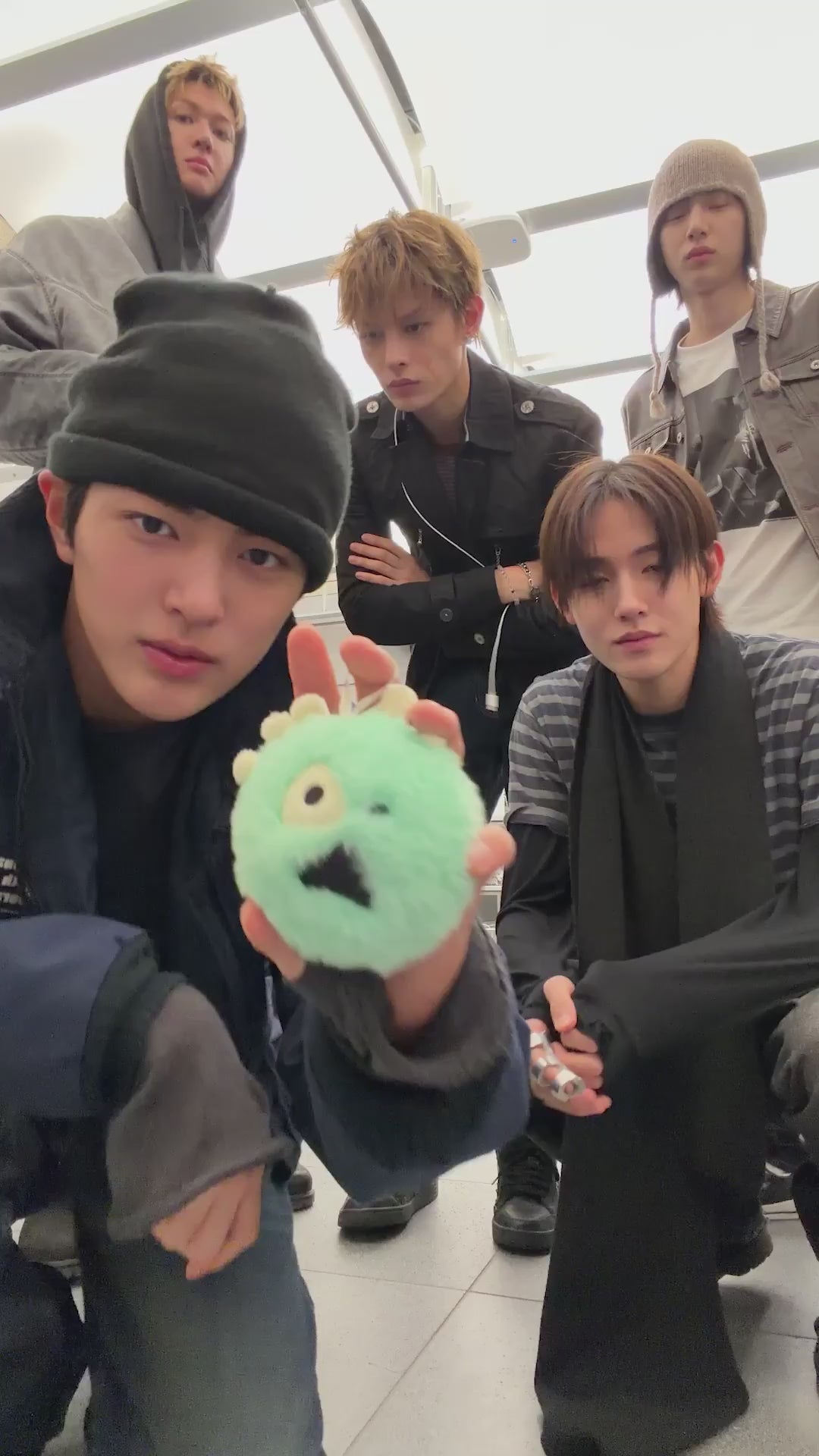 CORTIS - The 1st EP [COLOR OUTSIDE THE LINES][CORTIS Ball ver